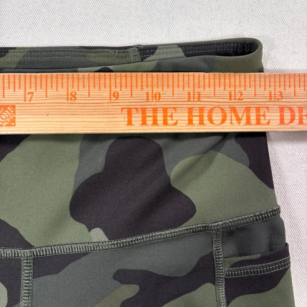 Old Navy Active Elevate Go-Dry Camo Leggings Women Medium Green High Rise Pocket - Picture 3 of 6